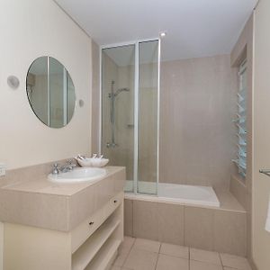 One-Bedroom Apartment Pool View